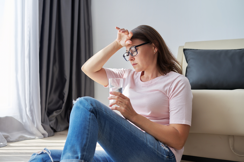 shutterstock 1881359899 - Durch die Wechseljahre wird ein neuer Lebensabschnitt eingeleitet